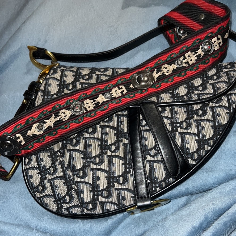 Perfect condition DIOR - Picture 2 of 4